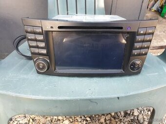 Predam autoradia na Mercedes C ,E,S