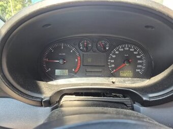 Budíky seat leon 1.9 tdi