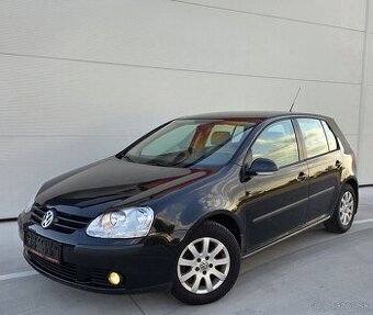 Volkswagen Golf 1.9 TDI 66KW/90 koní R.V.01/2006