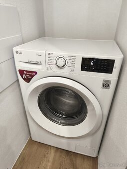 Parná práčka LG 7kg F72J5HY3W