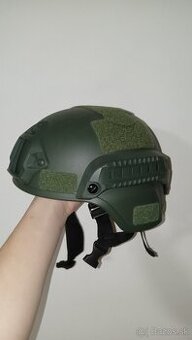 Prilba Spec-Ops MICH s rail montážou