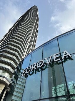Prenájom 2-izbového bytu v Eurovea Tower, 25 poschodie