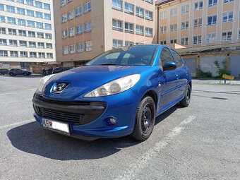 Predám Peugeot 206+, 1.4 benzín, 55 kw/75 PS,