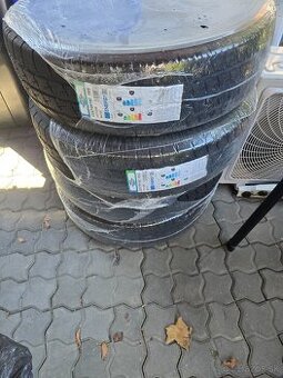 Predam nove pneu Dodavka ,Karavan