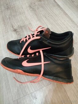 tenisky Nike