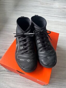 Futbalové tenisky, kopačky Nike JR Superfly 8 Club TF