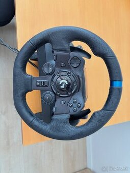Predám Logitech G923 Driving Force volant + pedále