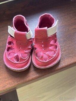 Barefoot sandálky v19 ako nove