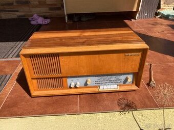 Starozitne radio Tesla Bratislava