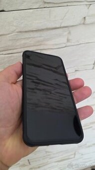 Samsung Galaxy S22+ čierny