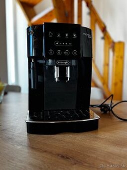 Kávovar DeLonghi Magnifica Start