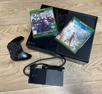 Xbox One 500GB, 1 ovládač, 2 hry