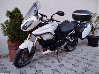 Triumph tiger 1050