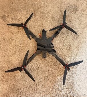 15" FPV dron