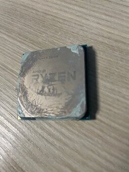 Predam procesor AMD ryzen 5 2600x