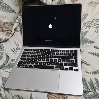 MacBook Air 13 M3 8GB/256GB 2024