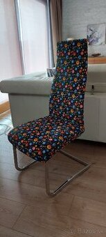 Jedalenske stolicky s vysokym operadlom