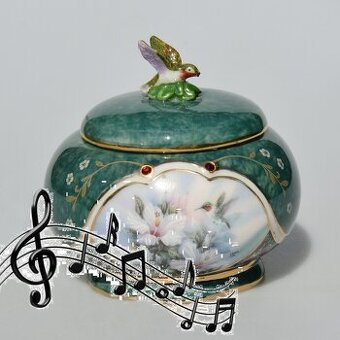 Vivaldi HRACIA porcelánová šperkovnička