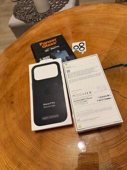 Apple iPhone 17 Pro 256GB temne modrý