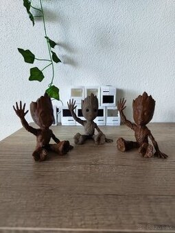 groot postavička / kvetináč