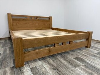 Manželska postel z dubového masivu