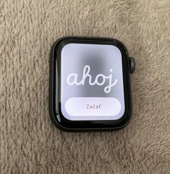 Apple Watch SE 40mm NIKE+ (1. gen)