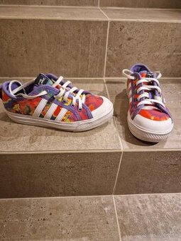 Dievcenske adidas platenky Simpson v.31