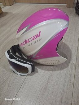 Detské lyžiarky a prilba...