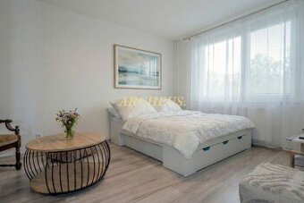 NA PRENÁJOM, 1 IZBOVÝ BYT, 32m2, SÍDLISKO III, PREŠOV - 1