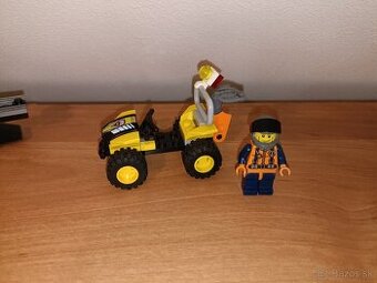 LEGO 7042 World City - Piesočná stráž (2x)