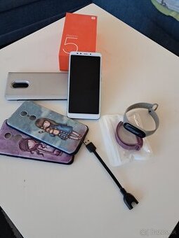 Xiaomi Redmi 5+Mi Band 3