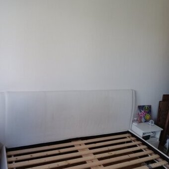 Biela posteľ 180x200cm