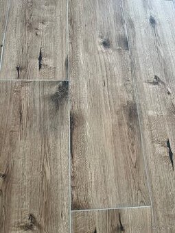 KÚPIM DLAŽBU - Rustic Bronze Mat 22,7 cm x 119,5 cm