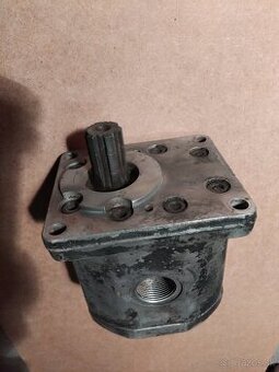 Zetor 25 – hydraulické čerpadlo ČSSR