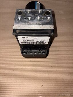 Riadiaca jednotka ABS Volkswagen passat b6