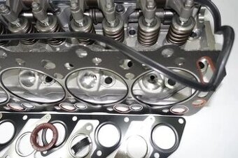 Hlava 4D56 Nová kompletní Hyundai,Kia