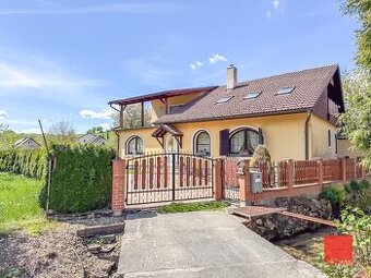 VEĽKORYSÝ ŠTÝLOVÝ RODINNÝ DOM - 1