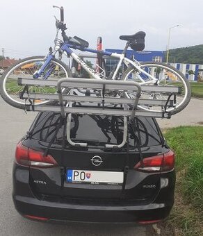 Nosic bicyklov PERRUZO na piate dvere auta