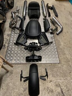 Harley-Davidson V-rod Muscle, diely.