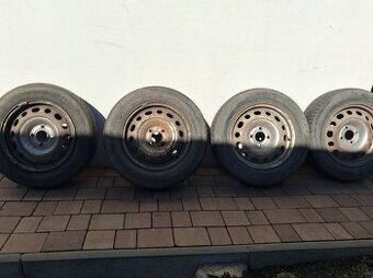 Gumy s diskami na Peguet Partner