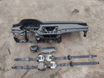 ŠKODA OCTAVIA IV PAlubova doska