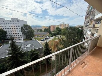Veľký 4-izbový byt na Furči - pripravený na rekonštrukciu