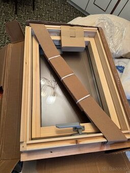 Predám strešne okná 55x78 nove komplet prislušenstvom