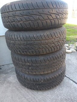 Toyota 215/70r16