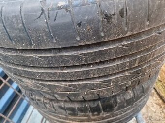Predam pneu 245/40 r18