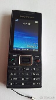Sony ericsson J10i2 top stav