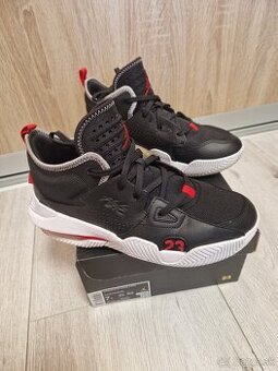Rezervovane- Tenisky JORDAN STAY LOYAL 2