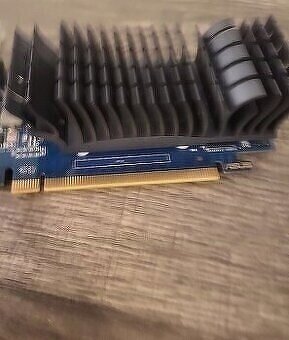 Predám grafiku NVIDIA GeForce gt 1g