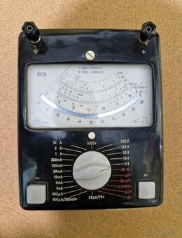 Metra Blansko DU20 ampérmeter/voltmeter
