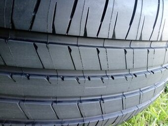 235/50 R20 100W letné pneumatiky škoda ENYAQ